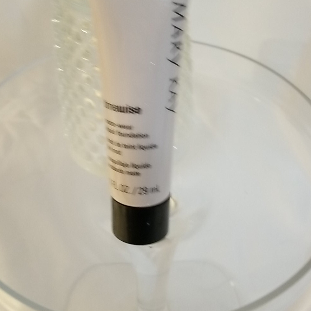 Mary Kay Timewise Matte-wear Foundation